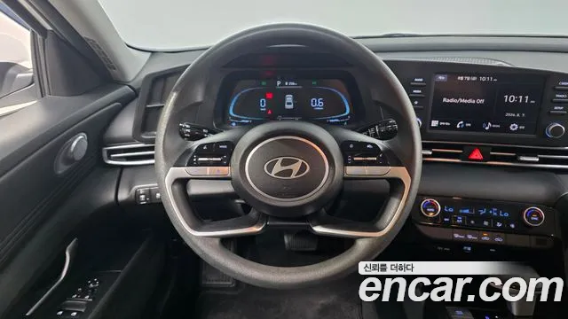 Hyundai AVANTE Новый Avante (CN7) — Фото автомобиля 13