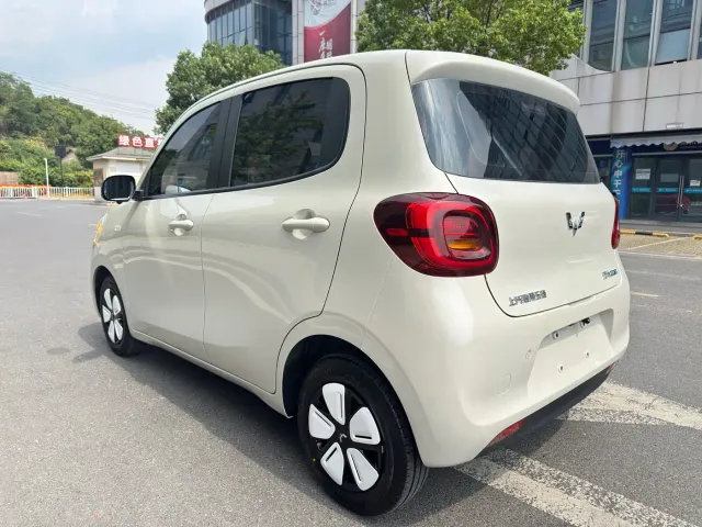 Wuling Hongguang Mini EV — Фото автомобиля 17
