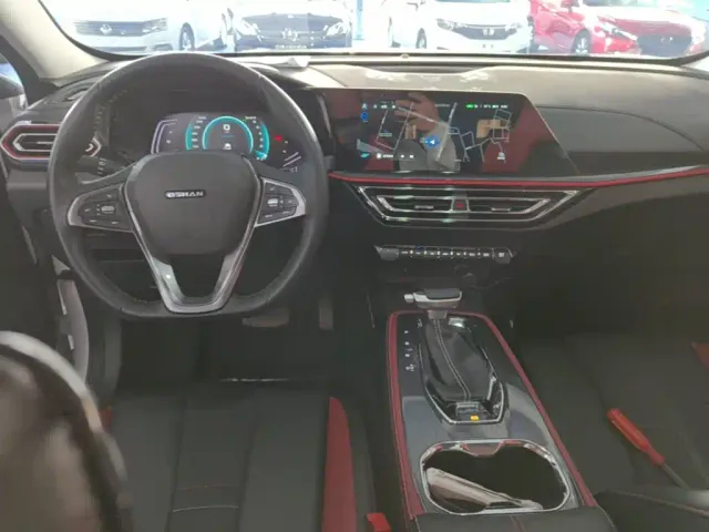Changan Oushang X5 — Фото автомобиля 9