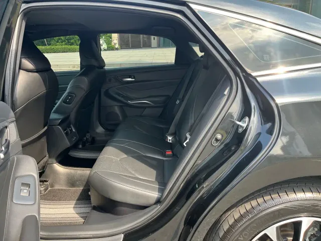 Toyota Avalon — Фото автомобиля 10
