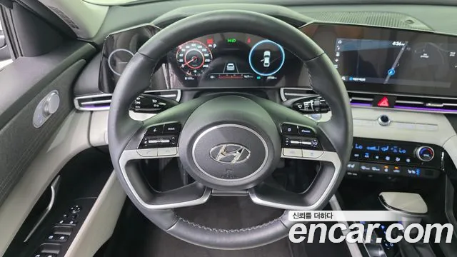 Hyundai AVANTE Avante (CN7) — Фото автомобиля 13
