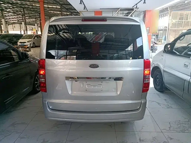 JAC Refine M3 — Фото автомобиля 5