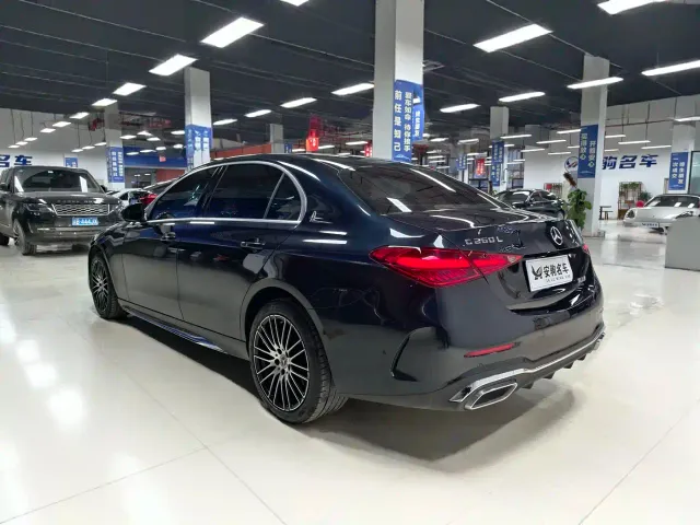 Mercedes-Benz C-Class — Фото автомобиля 4