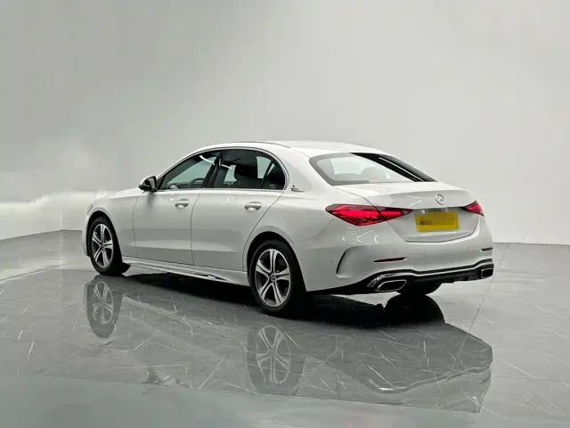 Mercedes-Benz C-Class — Фото автомобиля 4