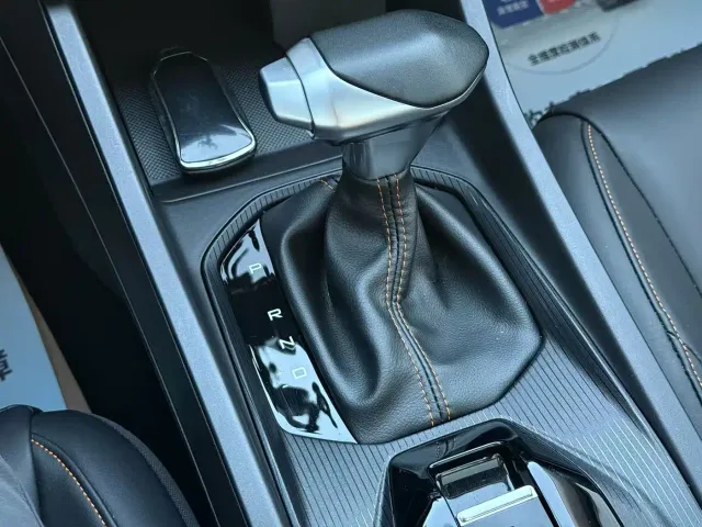 Dongfeng Yixuan GS — Фото автомобиля 16