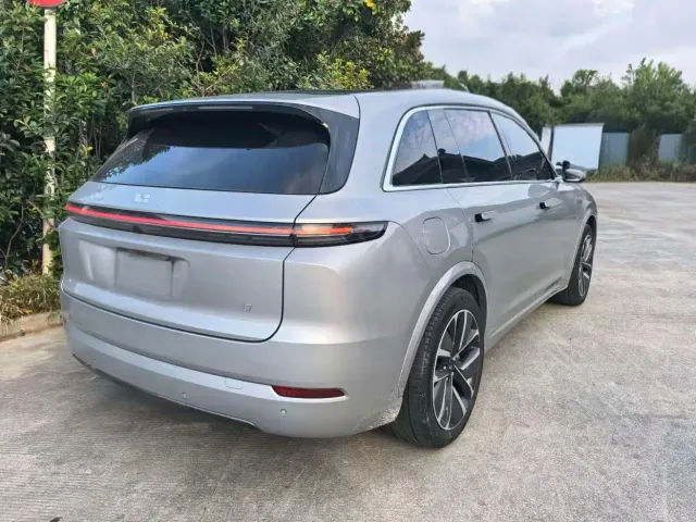 Li Auto L7 — Фото автомобиля 6