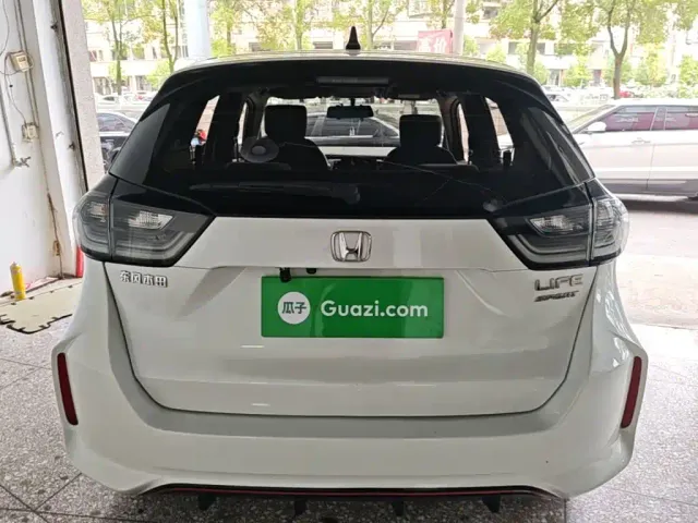Honda LIFE 2021 1.5L CVT SPORT Heartbeat Edition — Фото автомобиля 5