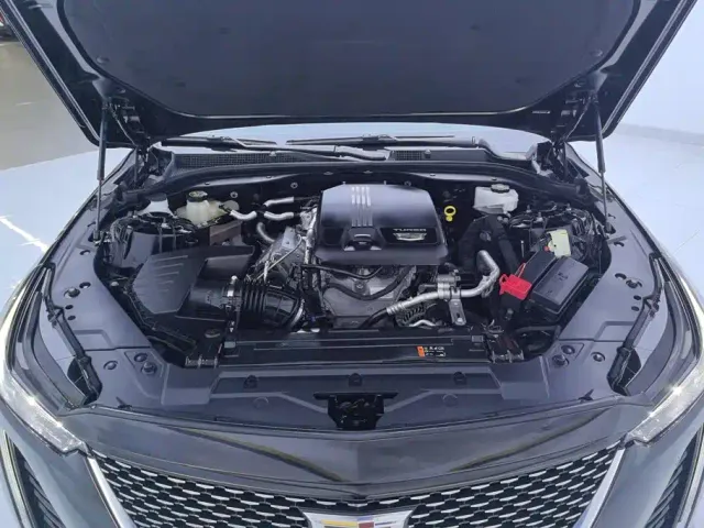 Cadillac CT5 — Фото автомобиля 10