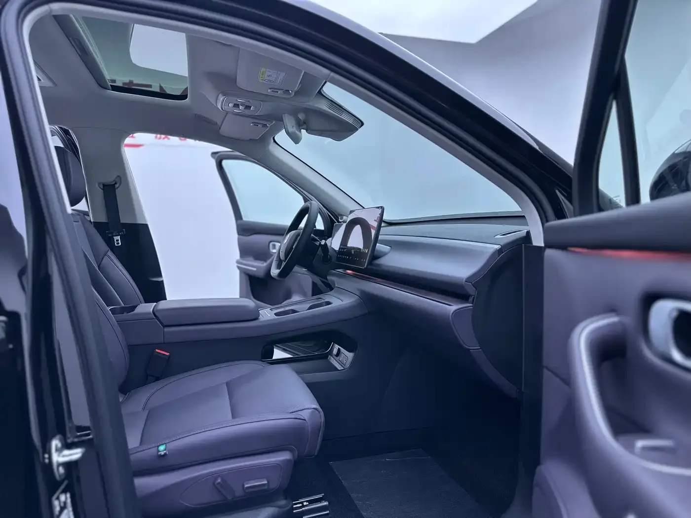 Leapmotor Leapmotor C16 2024 Extended Range 200 Premium Edition — Фото автомобиля 20