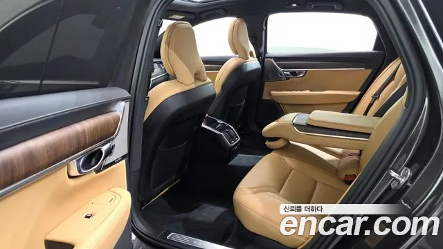 Volvo S90 — Фото автомобиля 17