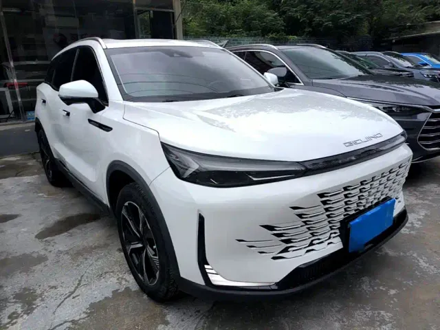 BAIC X7 — Фото автомобиля 3