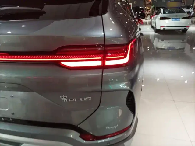 BYD Song PLUS — Фото автомобиля 7