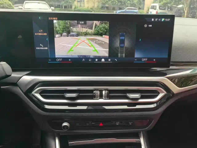 BMW i3 — Фото автомобиля 10