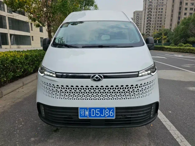Maxus Xintu V70 — Фото автомобиля 2