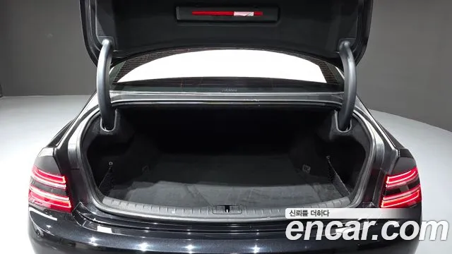 Genesis G80 Бензин 2.5 турбо AWD — Фото автомобиля 30