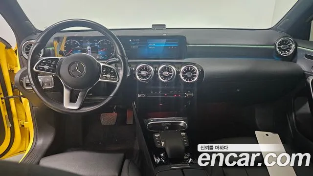 Mercedes-Benz A-Class — Фото автомобиля 13