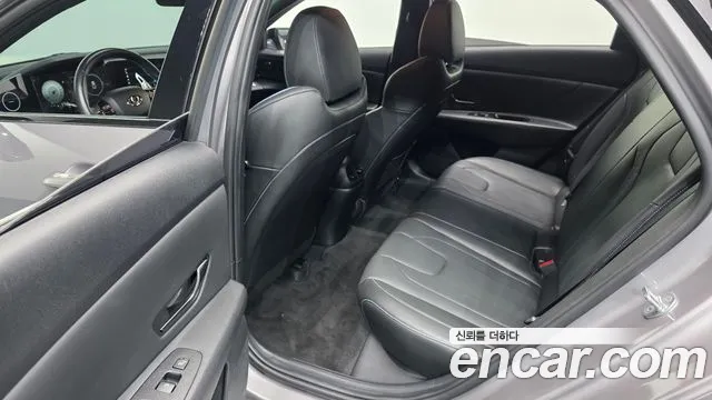 Hyundai Avante CN7 — Фото автомобиля 18