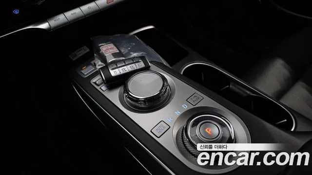 Genesis GV70 Electrified GV70 — Фото автомобиля 9