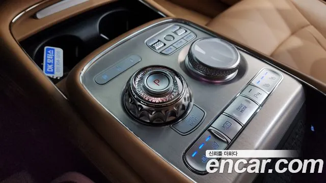 Genesis G90 Бензин 3.5 турбо AWD — Фото автомобиля 8