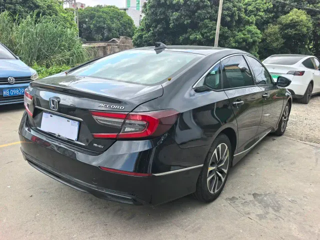 Honda Accord — Фото автомобиля 6