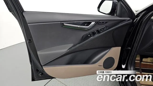 Kia Niro The All New Niro Signature — Фото автомобиля 23