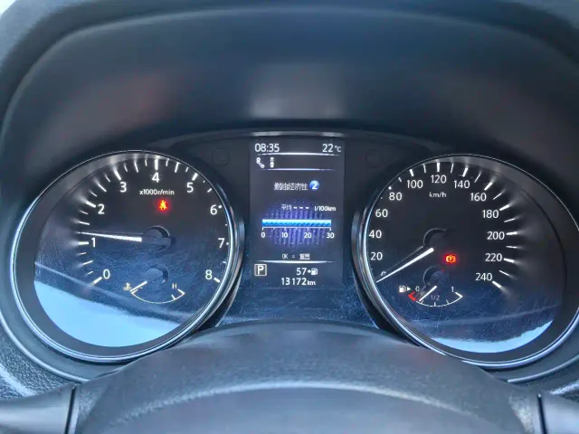 Nissan Qashqai — Фото автомобиля 12