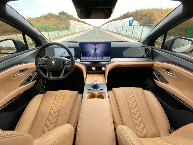 BYD Song L DM-i — Фото автомобиля 9