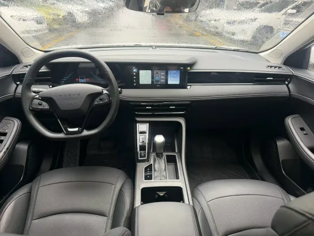 Roewe i5 — Фото автомобиля 5