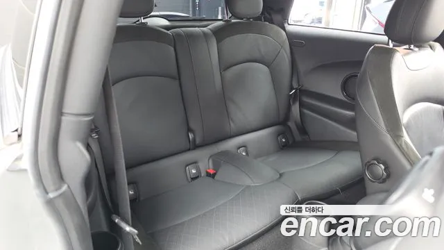 MINI Cooper Cooper Electric — Фото автомобиля 12