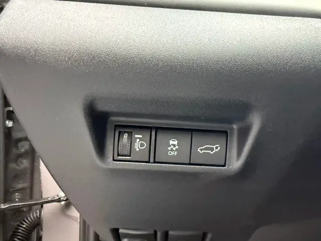 Toyota RAV4 — Фото автомобиля 12