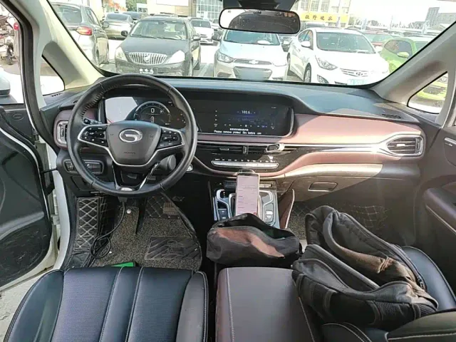 GAC Trumpchi M6 — Фото автомобиля 9