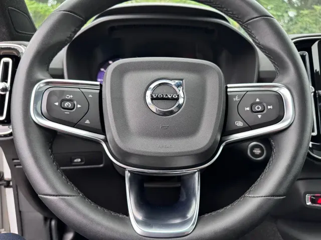 Volvo Volvo XC40 2023 Model B3 Smart Drive Fashion Edition — Фото автомобиля 15