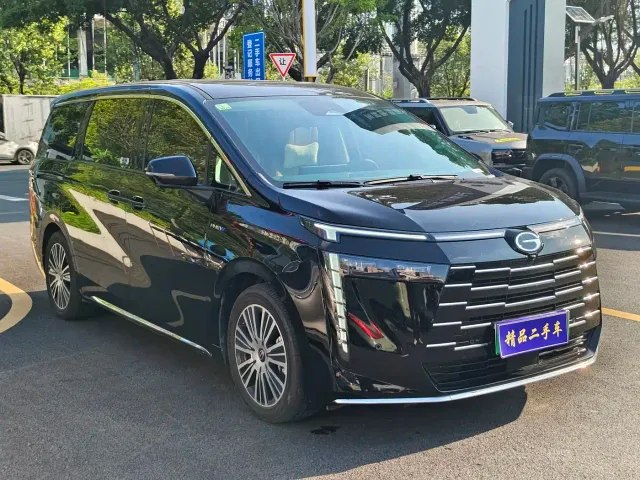 GAC Trumpchi E8 — Фото автомобиля 3