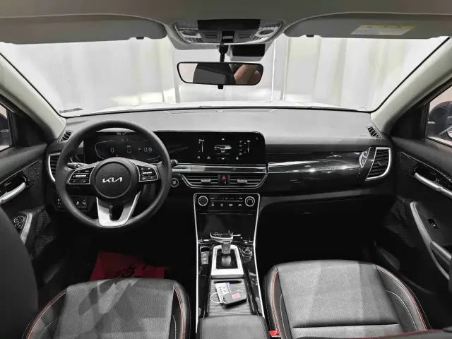 Kia Seltos — Фото автомобиля 13