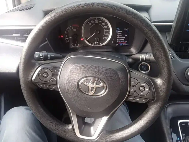 Toyota Corolla — Фото автомобиля 10