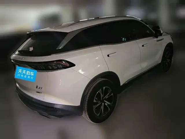 BAIC X7 — Фото автомобиля 2