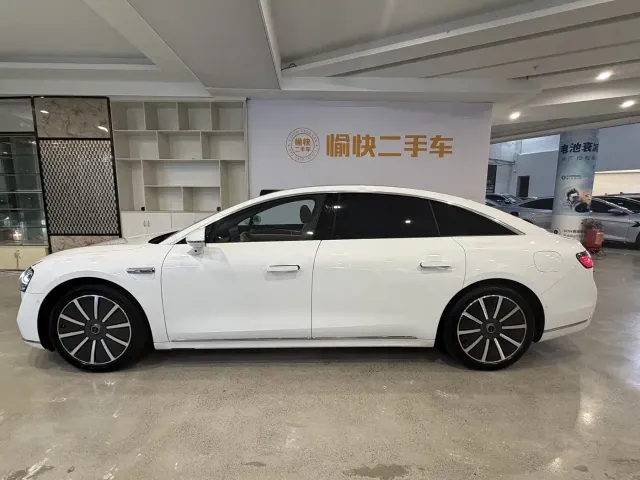 Stelato S9 — Фото автомобиля 4