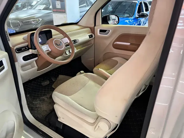 Wuling Hongguang Mini EV — Фото автомобиля 6