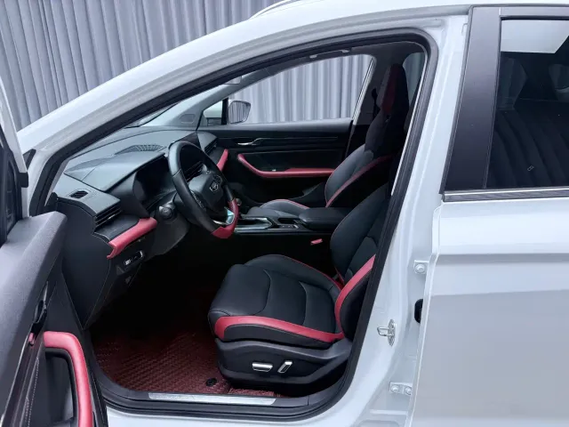 Geely Emgrand S — Фото автомобиля 10