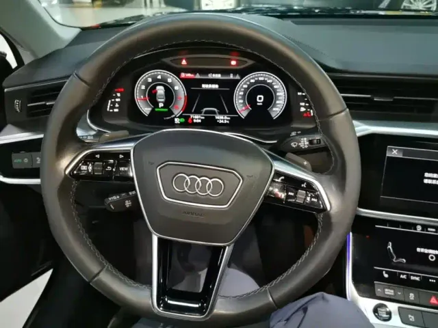 Audi A6L — Фото автомобиля 10