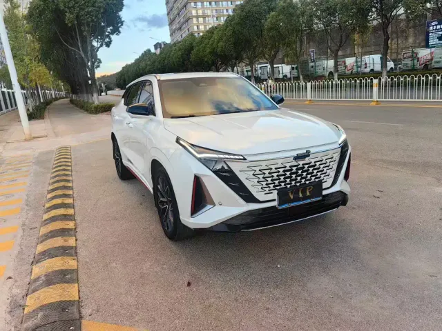 Changan Z6 — Фото автомобиля 3
