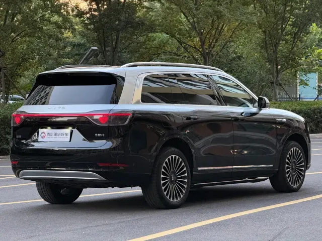 Aito M9 — Фото автомобиля 6