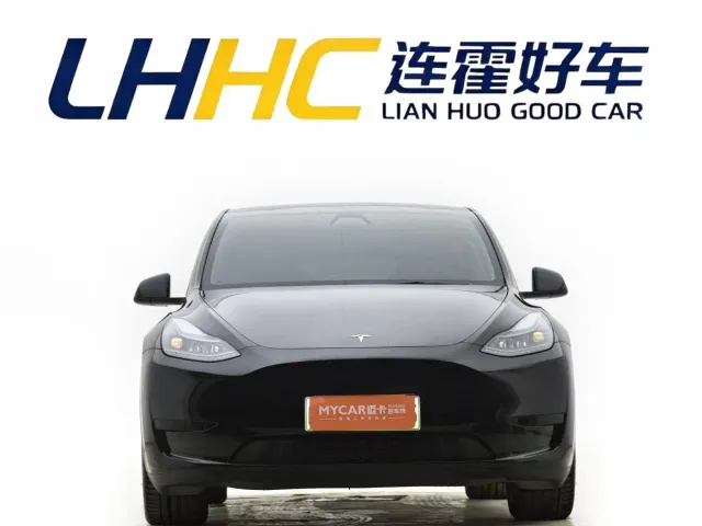 Tesla Model Y — Фото автомобиля 2