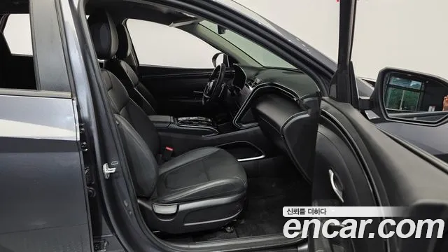 Hyundai Tucson Tucson (NX4) Дизель 2.0 2WD — Фото автомобиля 11