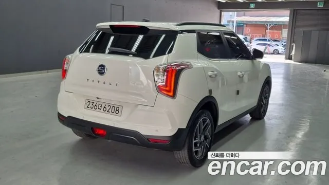 KG_Mobility_Ssangyong TIBOLI Very New Tivoli Бензин 1.5 2WD — Фото автомобиля 2