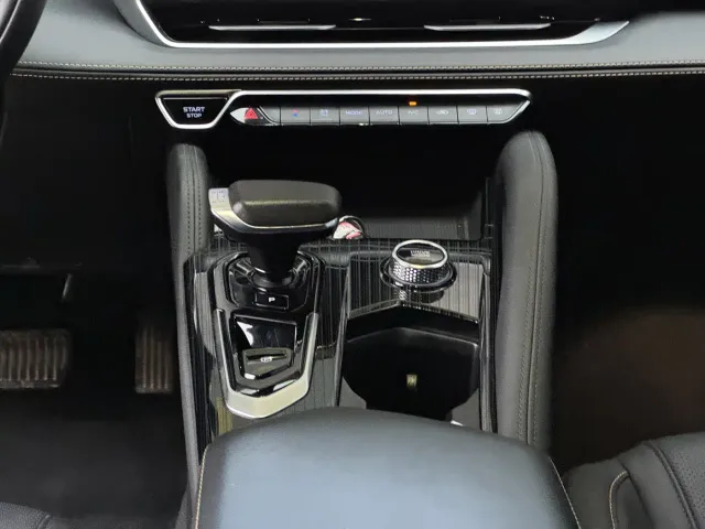 Geely Xingyue L — Фото автомобиля 13