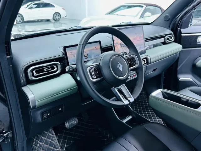 Baojun Yep Plus — Фото автомобиля 5