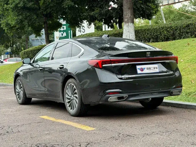 Buick LaCrosse — Фото автомобиля 4