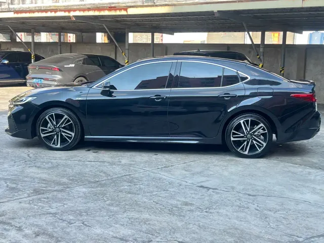 Toyota Camry — Фото автомобиля 14