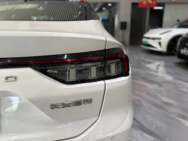 Ford Mondeo — Фото автомобиля 25